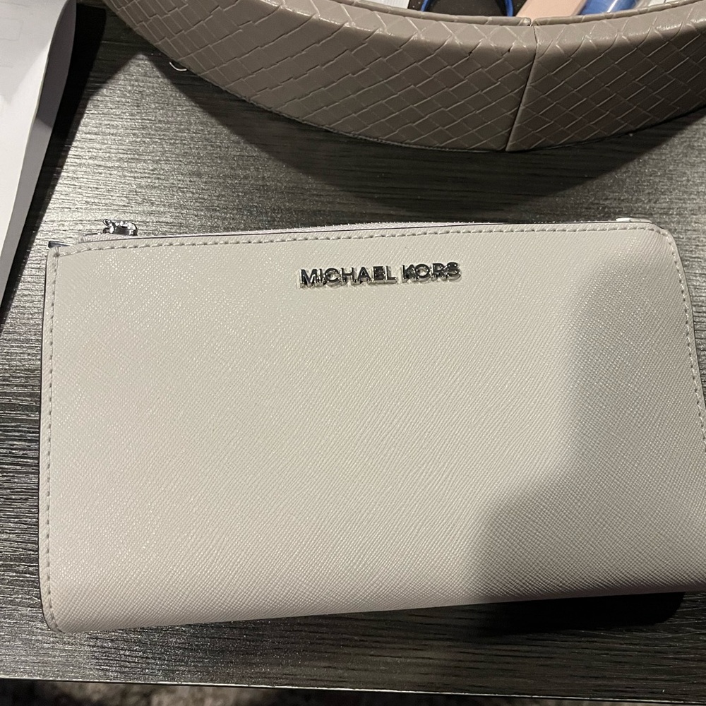 Adele Leather Smartphone wallet